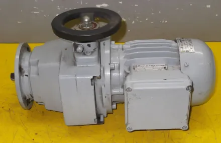 Hew RF71L/4 regelbarer Getriebemotor 0,37 kW 300-2000 U/min – RESALE