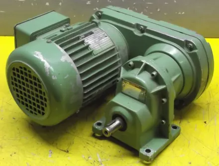 Lenze Atb 11.431.10.08.1 regelbarer Getriebemotor 0,37 kW 111-617 U/min – RESALE