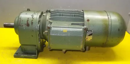 Nord SK20-90L/4 RST37 Getriebemotor 0,55 kW 121 U/min – RESALE
