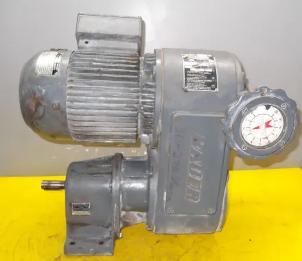Bauer DK94V10/216 regelbarer Getriebemotor 0,75 kW 30-210 U/min – RESALE