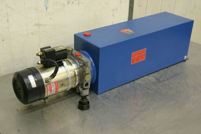 Smiths 2RX23HXXNNNNUNI Hydraulikpumpe 24V 3 KW