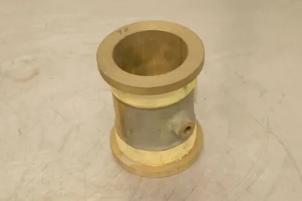 Nema Durchmesser 90 mm Mittellager Rotguss – RESALE