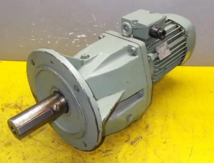 Vem ZG3KPR80G4 Getriebemotor 1,5 kW 40 U/min – RESALE