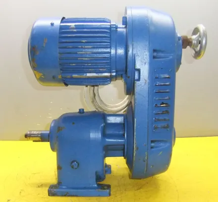 Lenze 155-ZNA0-80-4 regelbarer Getriebemotor 0,75 kW 12-67 U/min – RESALE
