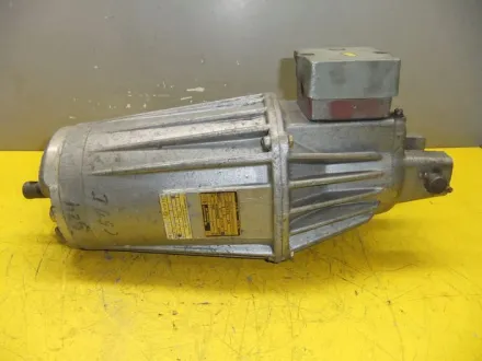 Veb EB50/100C50 elektrohydraulisches Hubgerät – RESALE