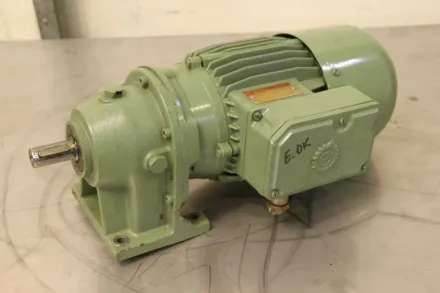 Bockwoldt 0-80N/4DBR Getriebemotor 0,75 kW 108 U/min – RESALE