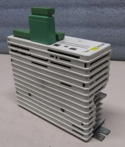 Lenze 33.8201 E Frequenzumrichter 0,37 kW – RESALE