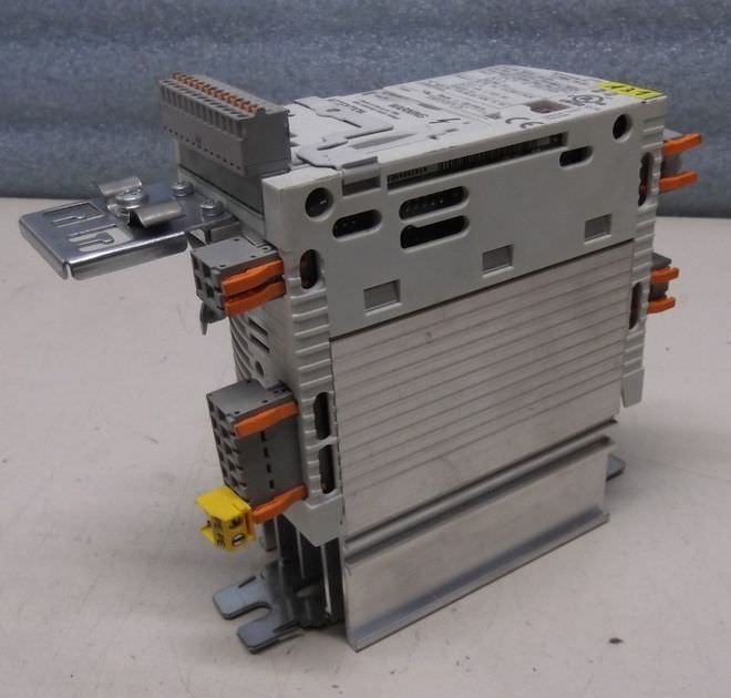 Lenze 8200 Vector E82EV371_2C Frequenzumrichter 0,37 kW