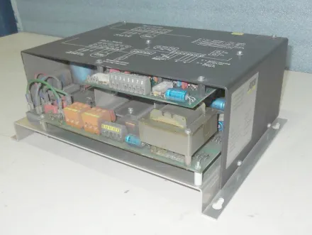 Atb OW16/220 Frequenzumrichter 4 kW – RESALE