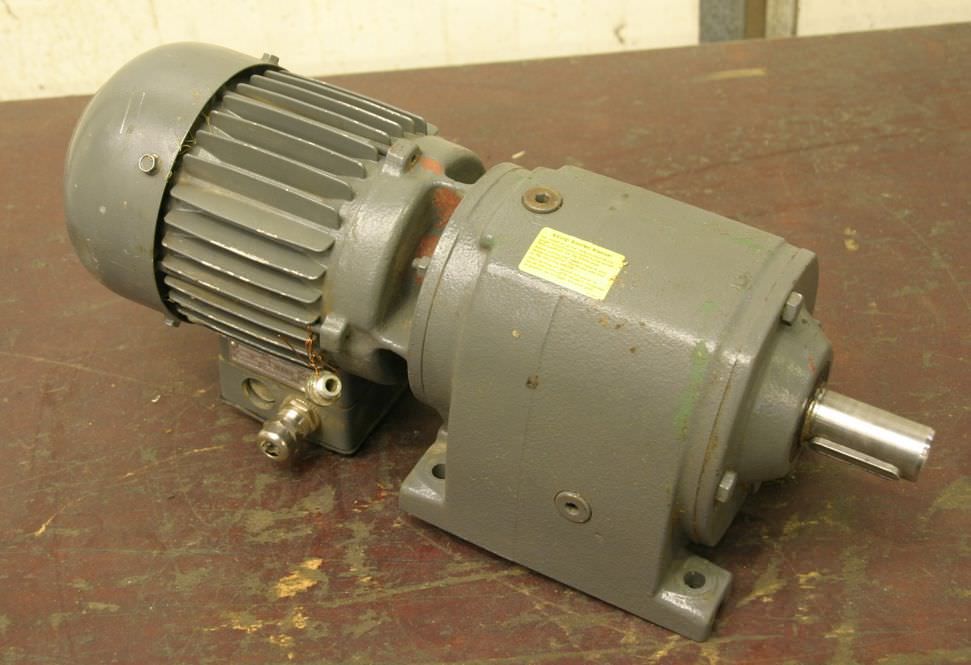 Flender Z30-M1C2 Getriebemotor 0,75 kW 378 U/min
