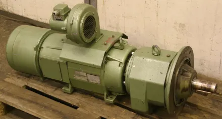 Sew Eurodrive RF83/GSV132.2LL/V/B Gleichstrom Getriebemotor – RESALE