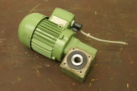 Flender Himmel SA07-M1C4 Getriebemotor 0,37 kW 137 U/min – RESALE