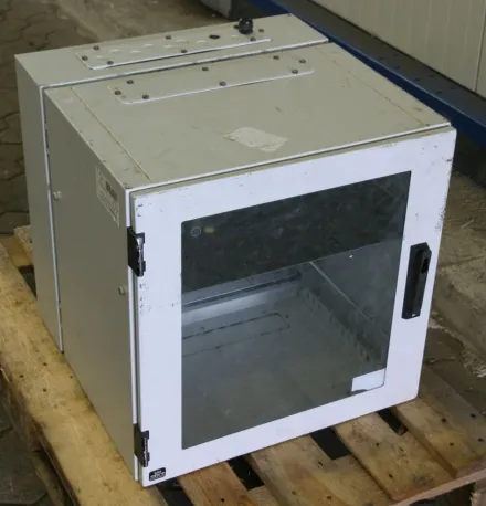 Apra Net 600 x 600 x 600 mm Serverschrank – RESALE