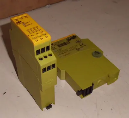 Pilz PZE X4 24VDC 4n/o Kontakterweiterungsblock – RESALE