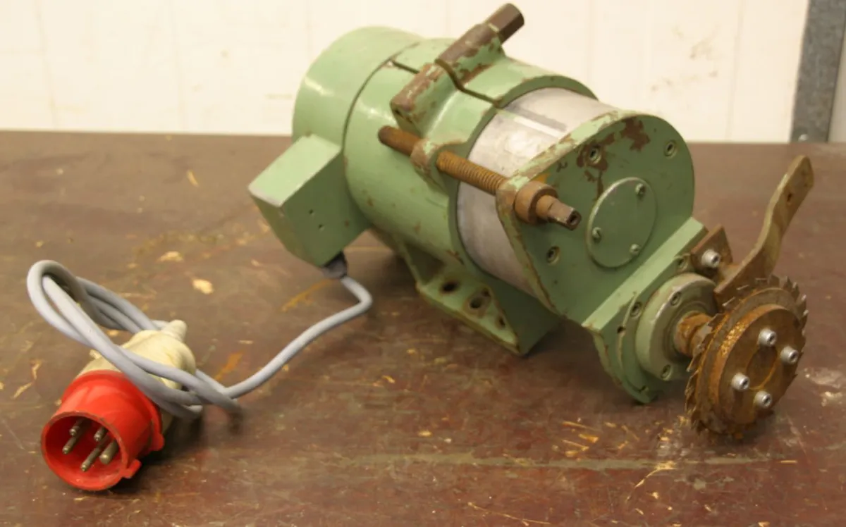 MAX MAYER M6 80/2 Fräsmotor für Kantenbearbeitungsmaschinen