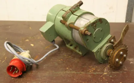 Max Mayer M6 80/2 Fräsmotor für Kantenbearbeitungsmaschinen – RESALE
