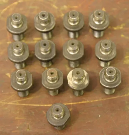 M10 CNC Anzugsbolzen 13 Stück – RESALE