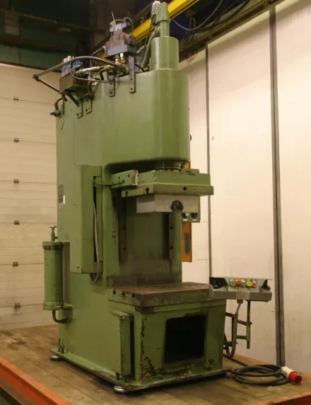 Eitel EZ 40 B Hydraulikpresse 40 to – RESALE