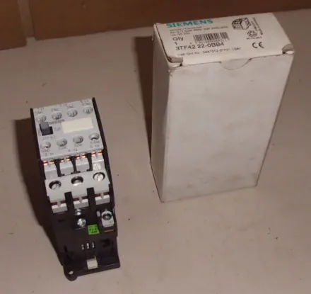 Siemens 3TF42 22-0BB4 Schütz – RESALE