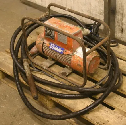 Weber FUD17-200 Flaschenrüttler mit 1 Flasche – RESALE