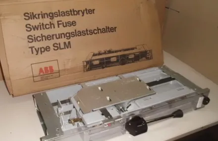 ABB, Siemens 3NJ6 010 Trennschutzschalter – RESALE