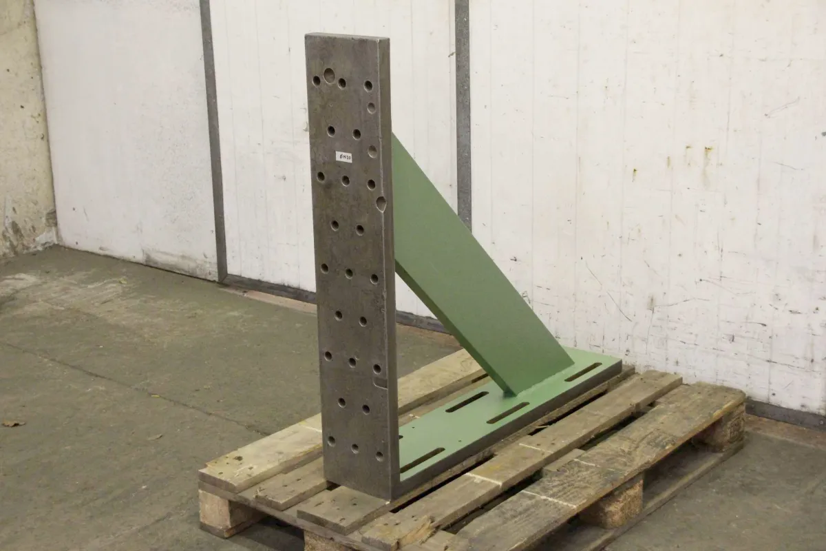 995/197/H995 mm Aufspannwinkel mit Gewindebohrung M20