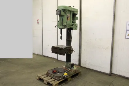 Tos VS32A Standbohrmaschine MK4 – RESALE
