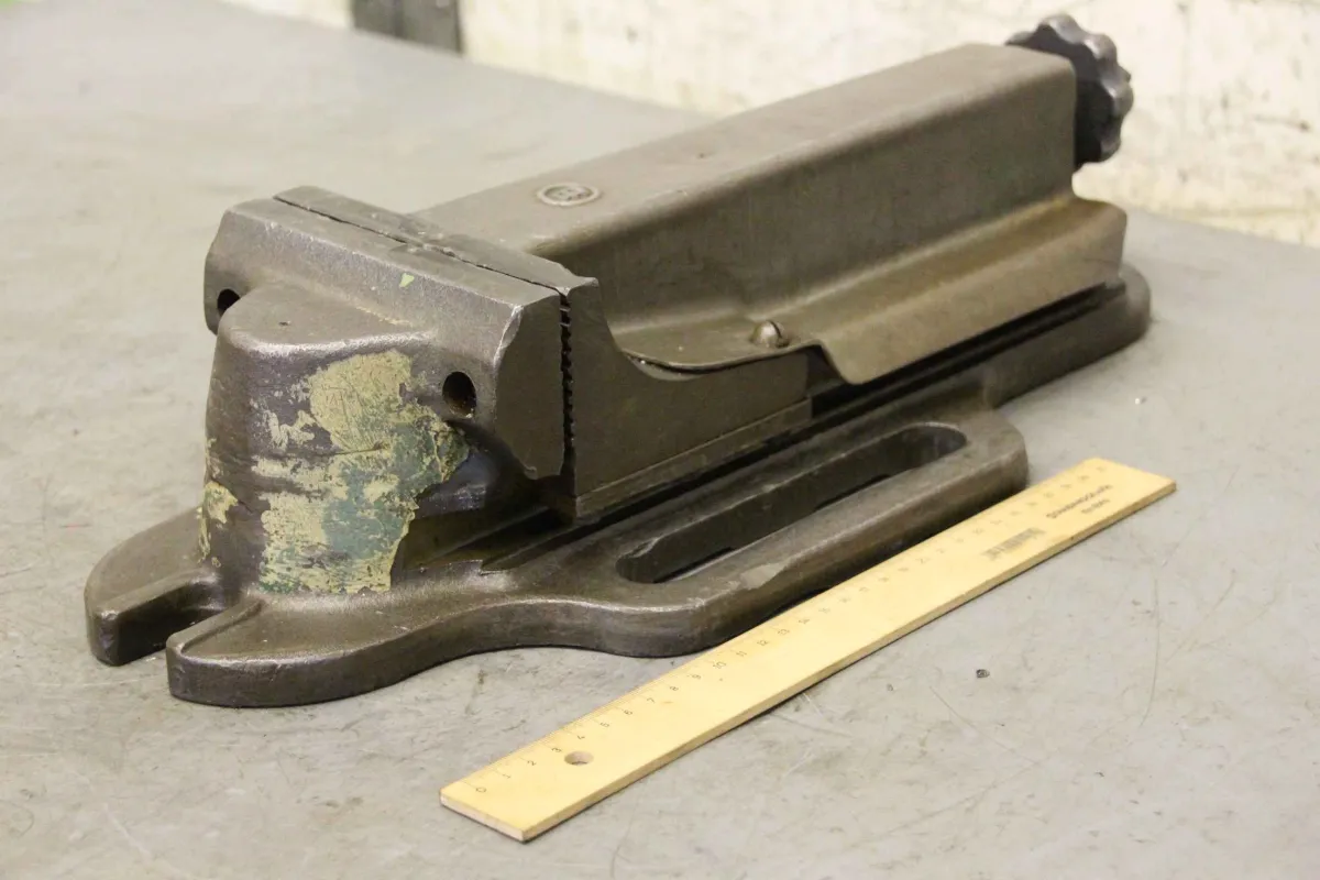 Brockhaus Spannweite 210 mm Maschinenschraubstock