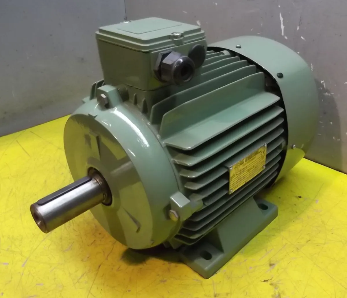 ADDA AE132S-5 Elektromotor 3/3,6 kW 950/1140 U/min