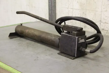 Lukas 84077 Handhydraulikpumpe 450 bar – RESALE