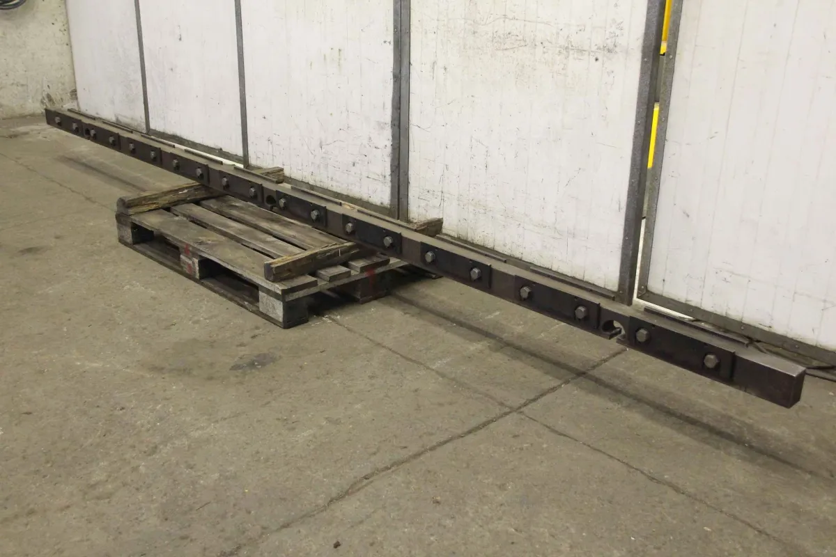 Promecam STPC 250 40 121 Unterlage für Abkantwerkzeug 4200 mm