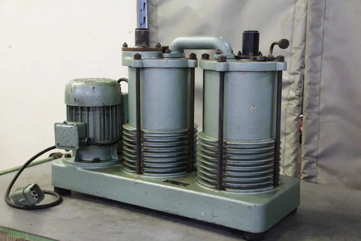 VEB VZ30 Vakuumpumpe 1,1 kW 30 m³/h