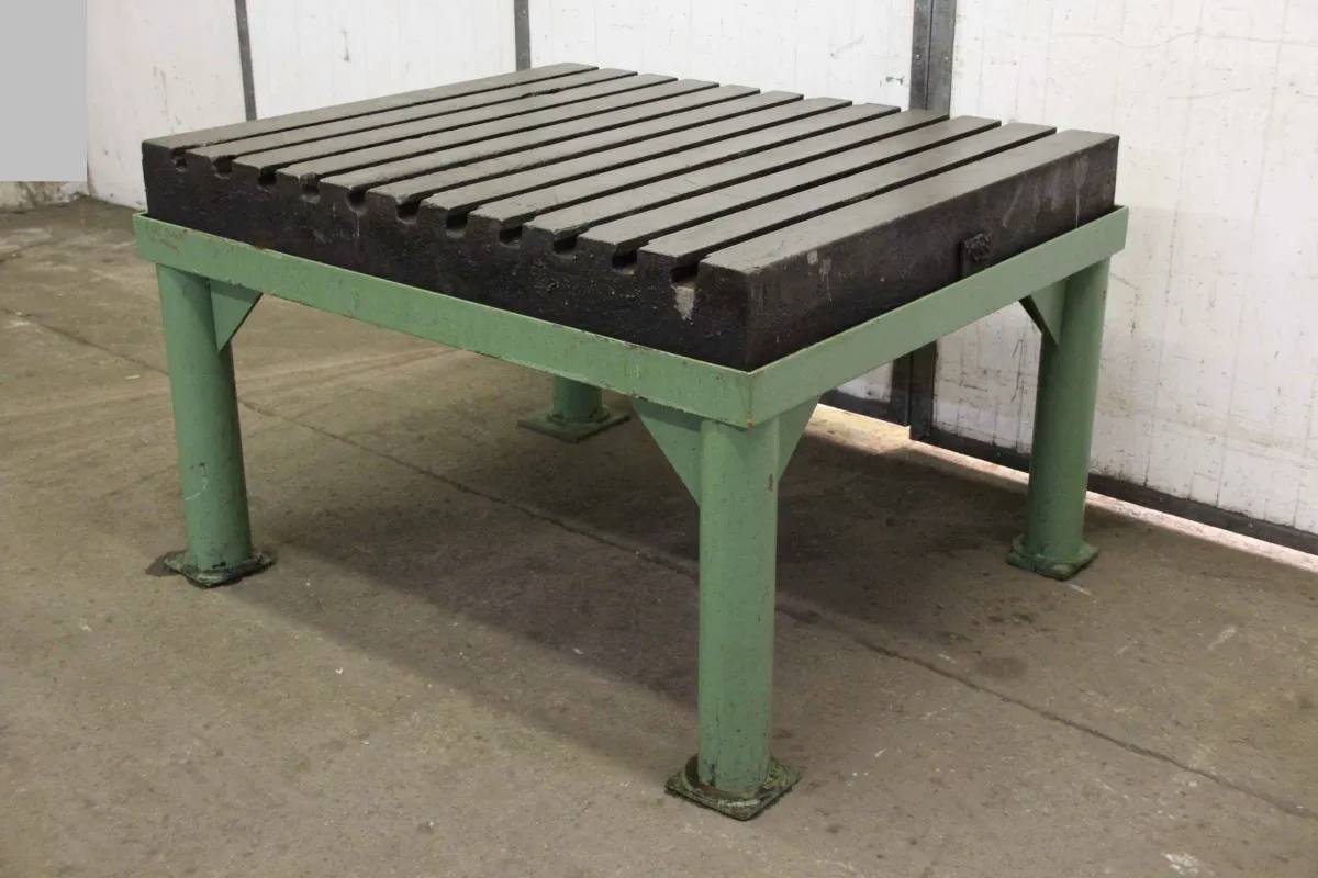 1350/1150/H825 mm Aufspannplatte mit T Nut