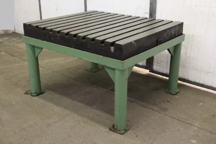 1350/1150/H825 mm Aufspannplatte mit T Nut – RESALE