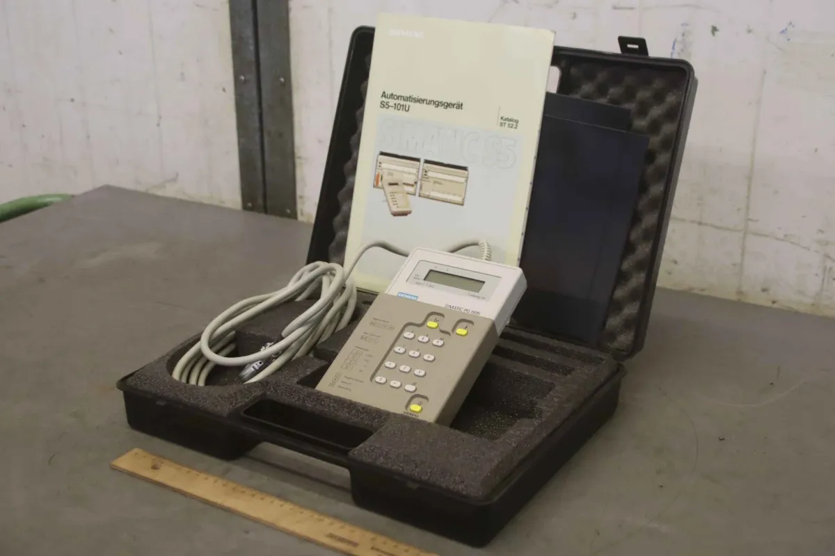 Siemens Simatic PG 605U 6ES5 605-0UA12 Programmiergerät