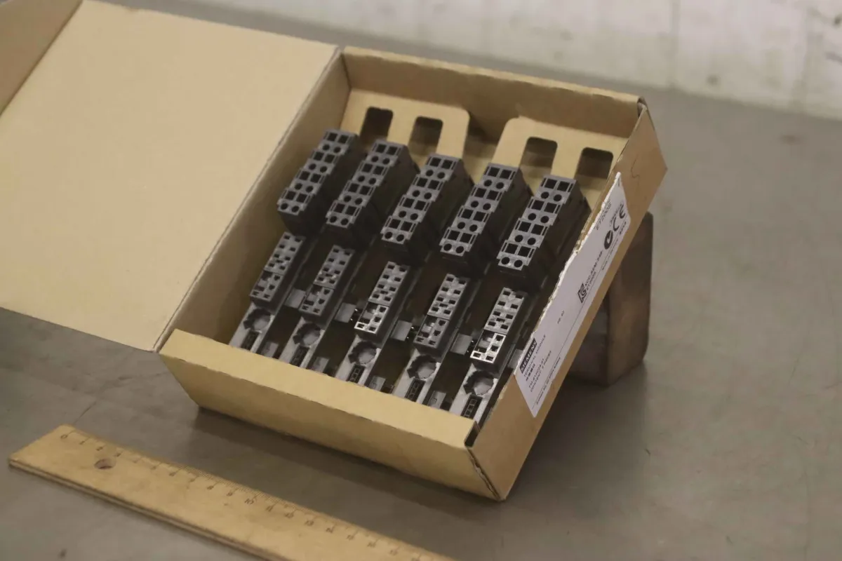 Siemens 6ES7 193-4CB30-OAAO Terminalmodul 5 Stück