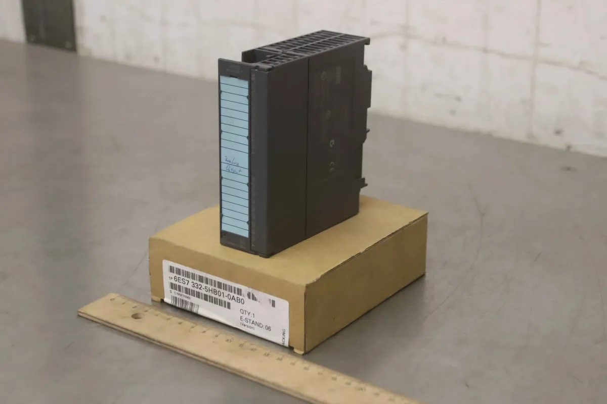 Siemens 6ES7 332-5HB01-OABO Analogausgabe