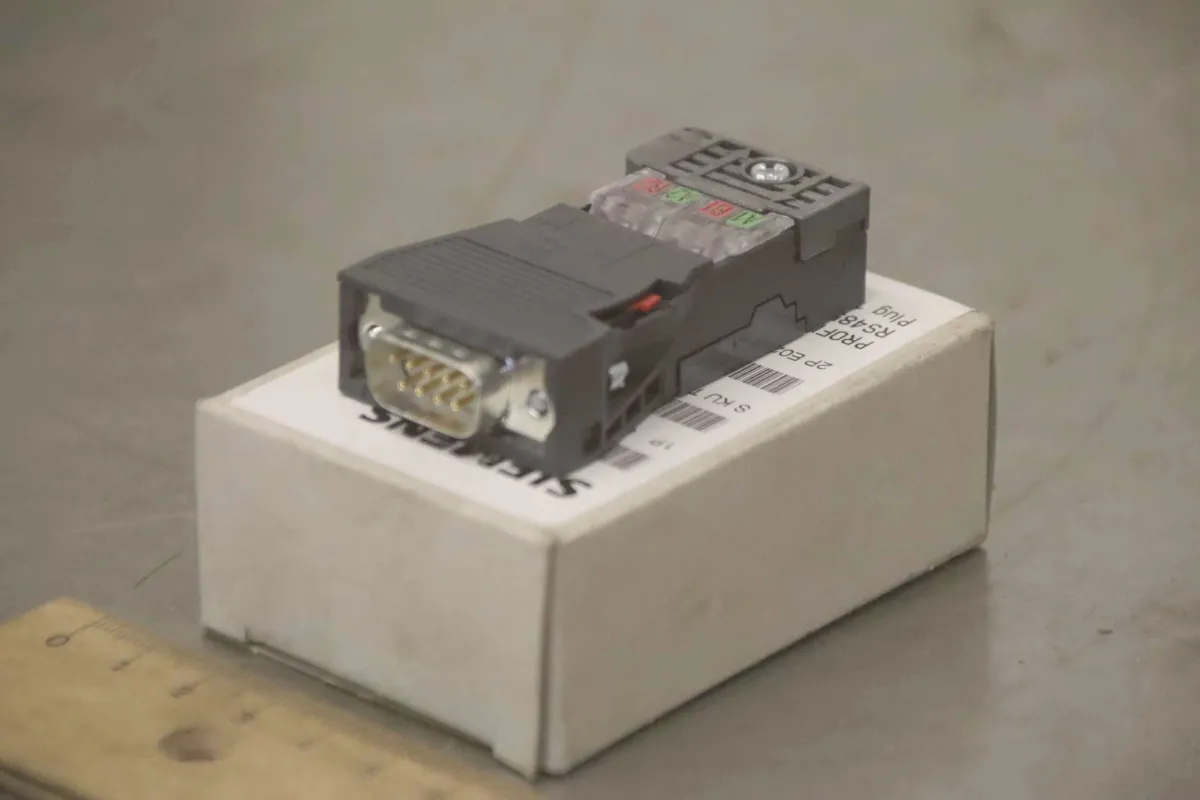 Siemens 6GK1 500-OFCOO Anschlussstecker