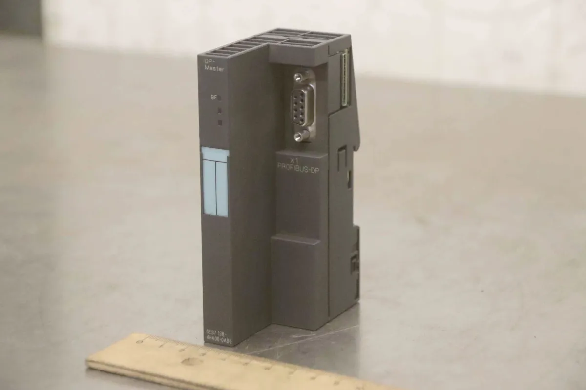 Siemens 6ES7 138-4HAOO-OABO DP-Master-Schnittstelle