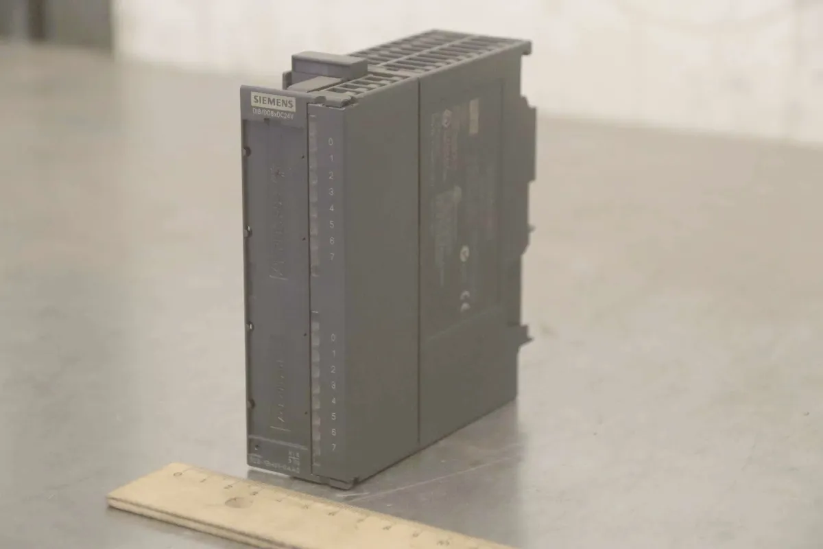 Siemens 6ES7 323-1BH01-OAAO Digitalbaugruppe