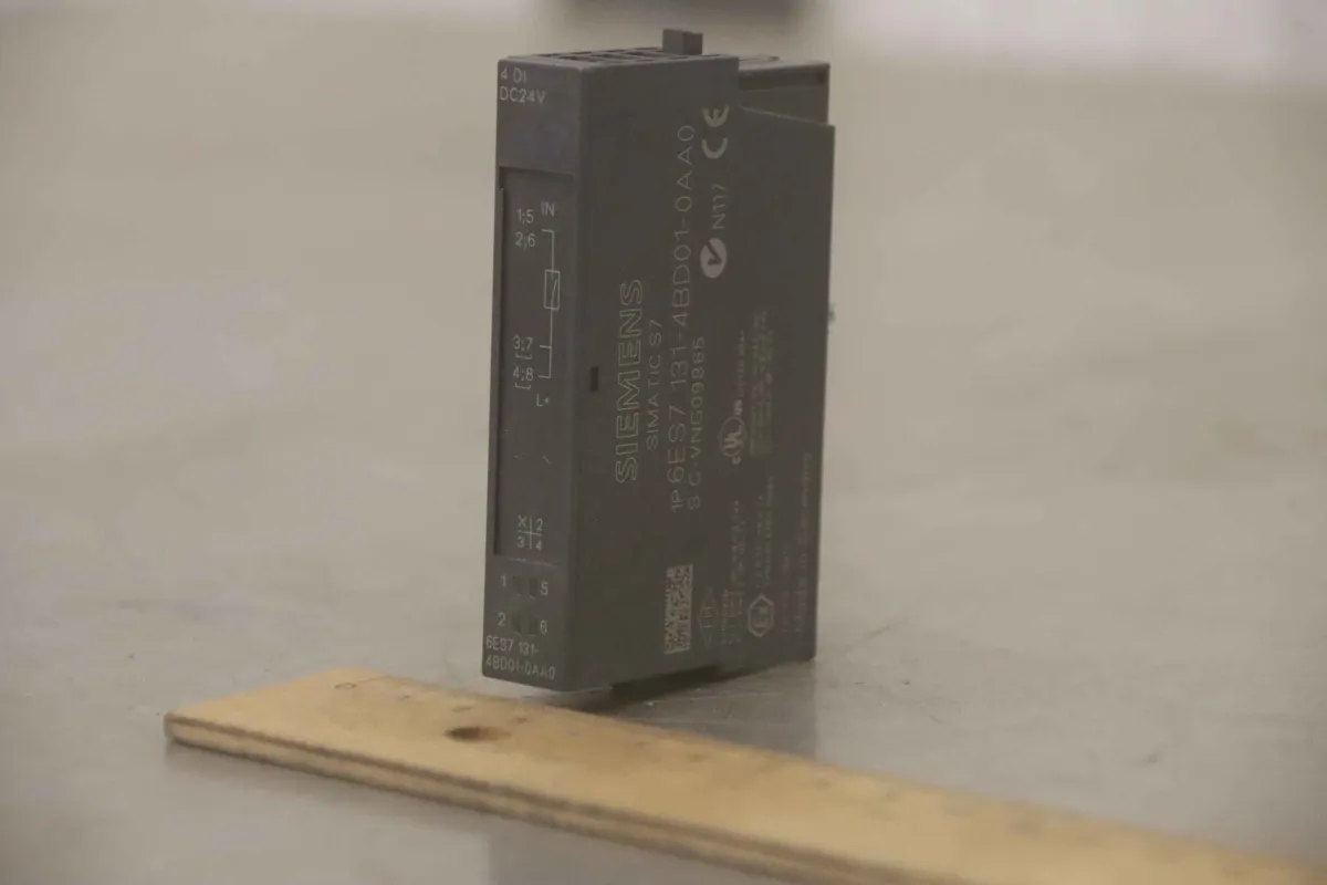 Siemens 6ES7 131-4BDO1-OAAO Elektronikmodule ET 200S 4 Stück