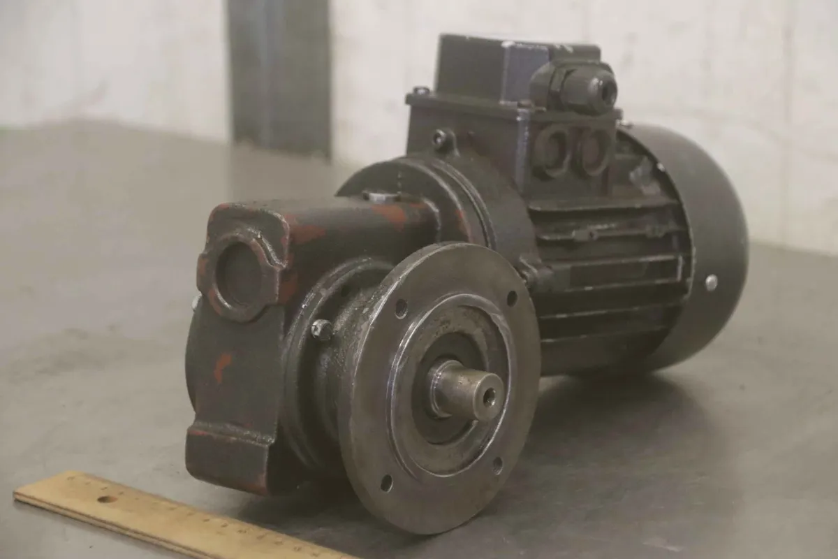 ABI WDF271x Getriebemotor 0,12 kW 25 U/min
