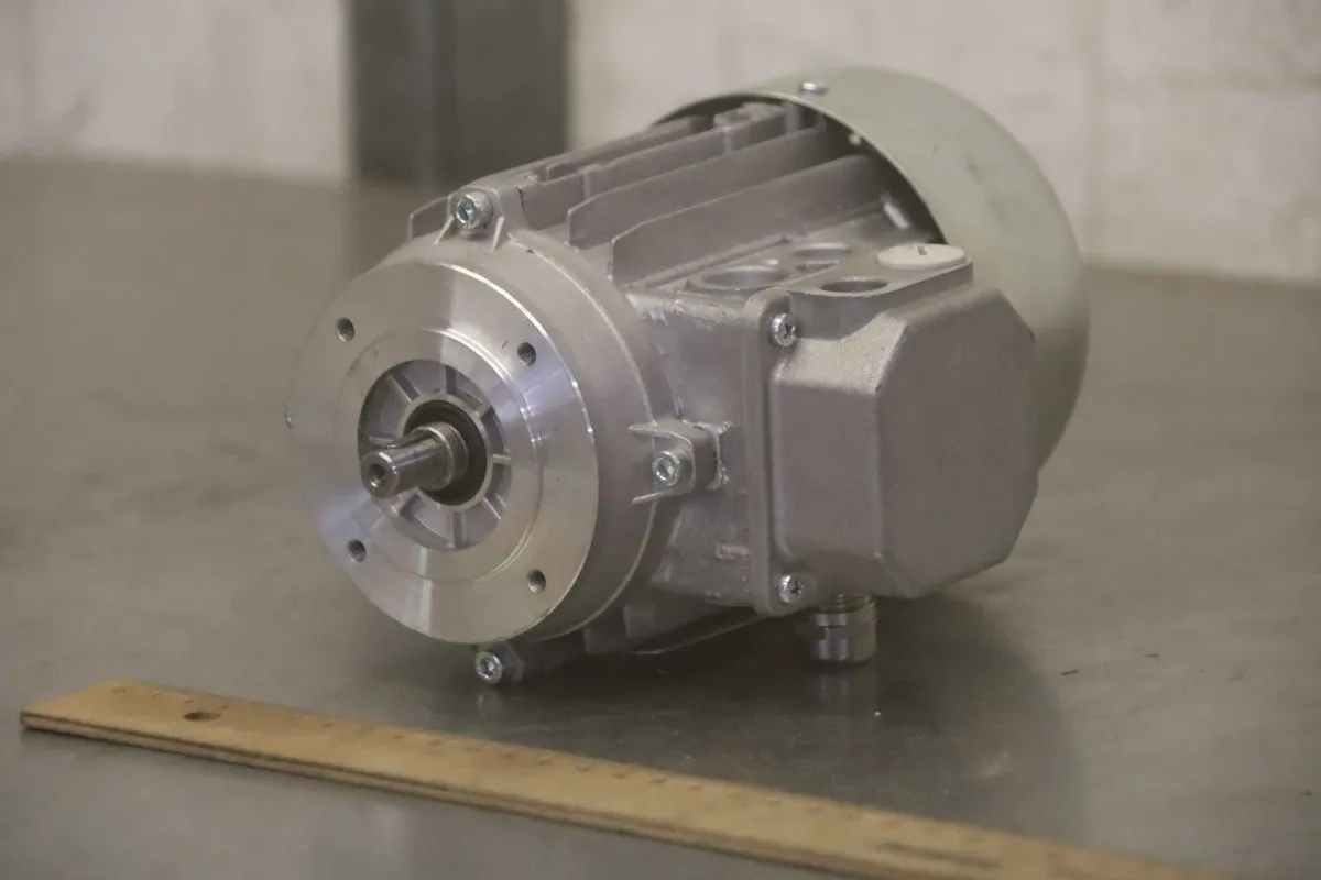 Verhagen 4P.T063D Elektromotor 0,37 kW 1340 U/min