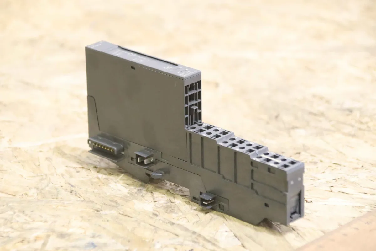 Siemens 6ES7 131-4BD01-OAAO Elektronikmodule ET 200S 4 Stück
