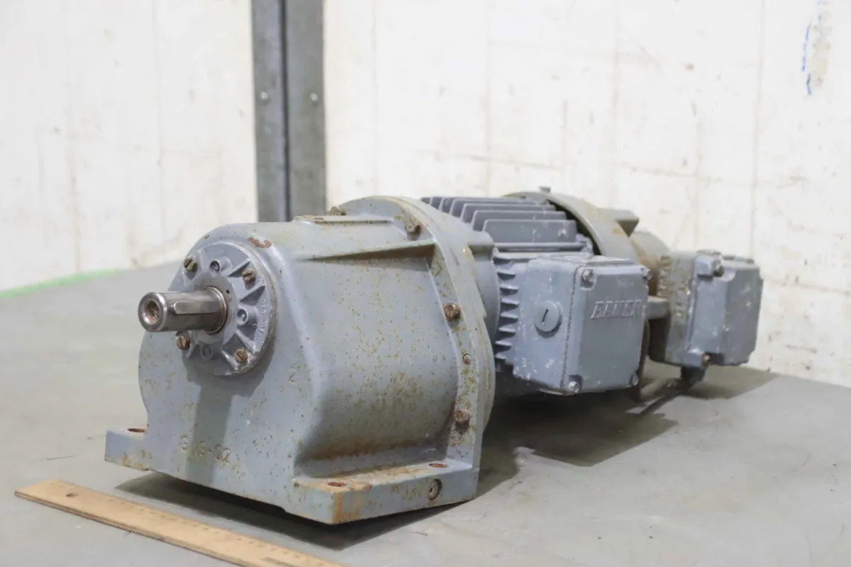 VEM G12-10/DK 84-200L Getriebemotor 0,75 kW 40 U/min