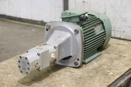 Orsta A 16 R C16-3 R TGL 10859 Hydraulikpumpe doppelt 11 kW 1440 U/min – RESALE