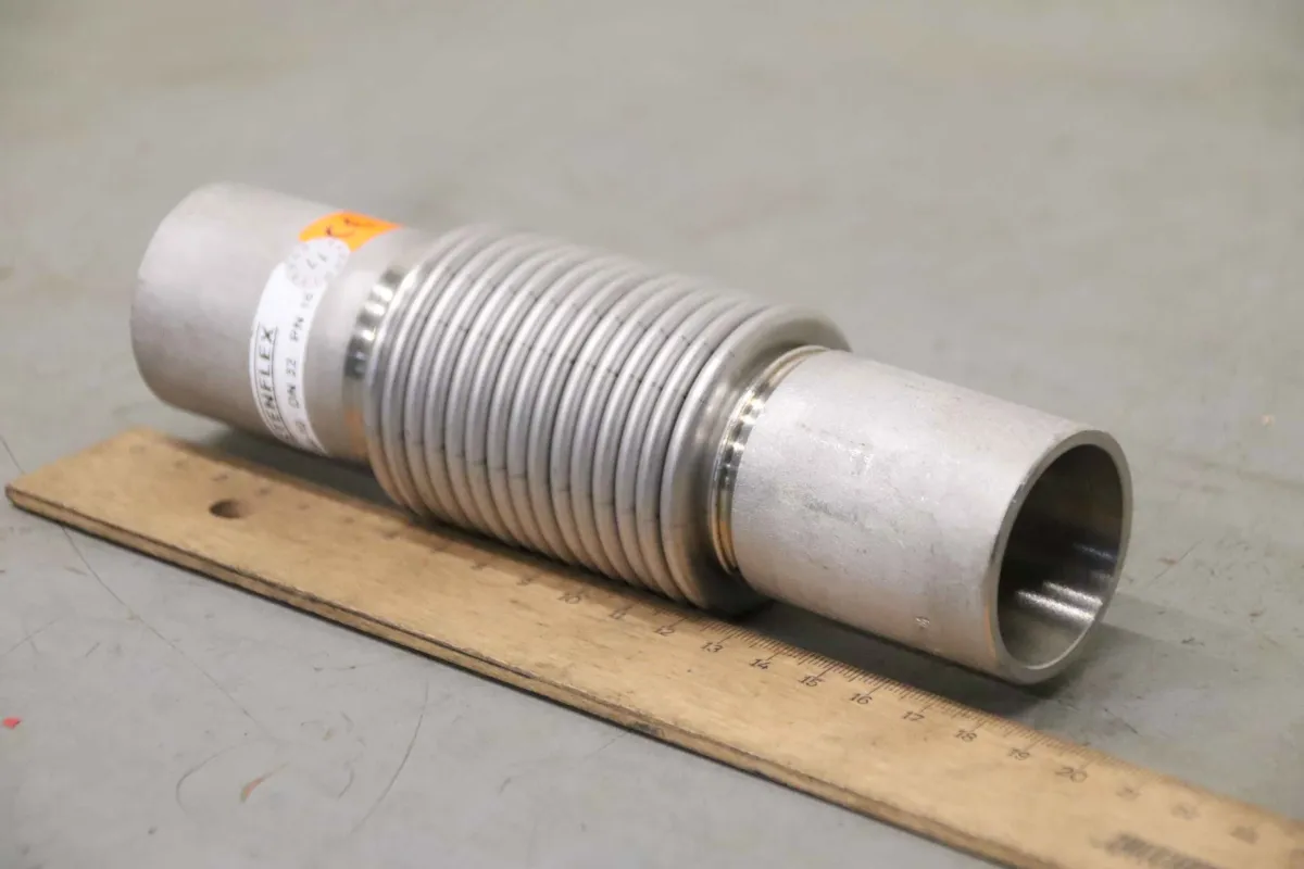 Sternflex SA-10 DN 32 PN 16 Axialkompensator