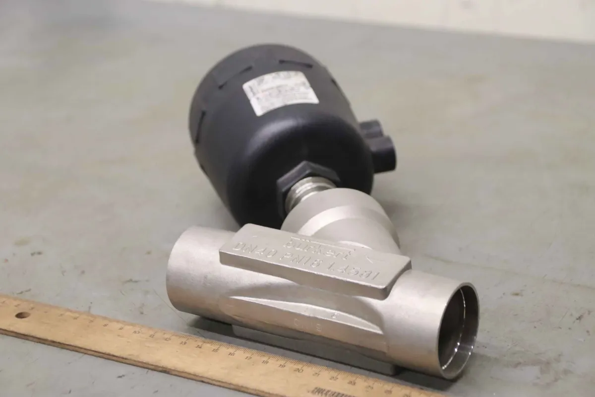 bürkert 2000 A 40,0 DN40 PN16 Pneumatisches Schrägsitzventil