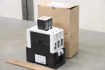 Siemens 3RT1045-1AP04-3MAO Schütz – RESALE