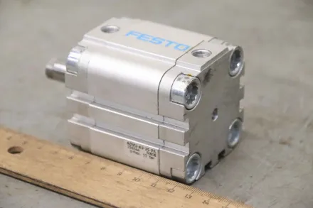 Festo ADVU-40-25-PA Kompaktzylinder – RESALE